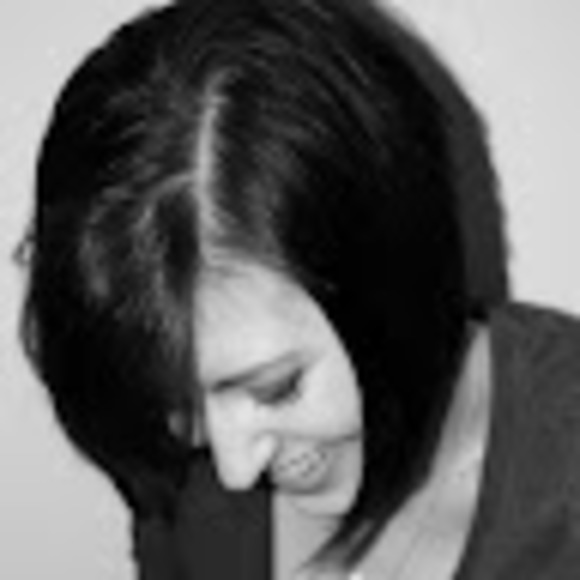 Meet your Posher, Cassandra - Picture 1 of 1